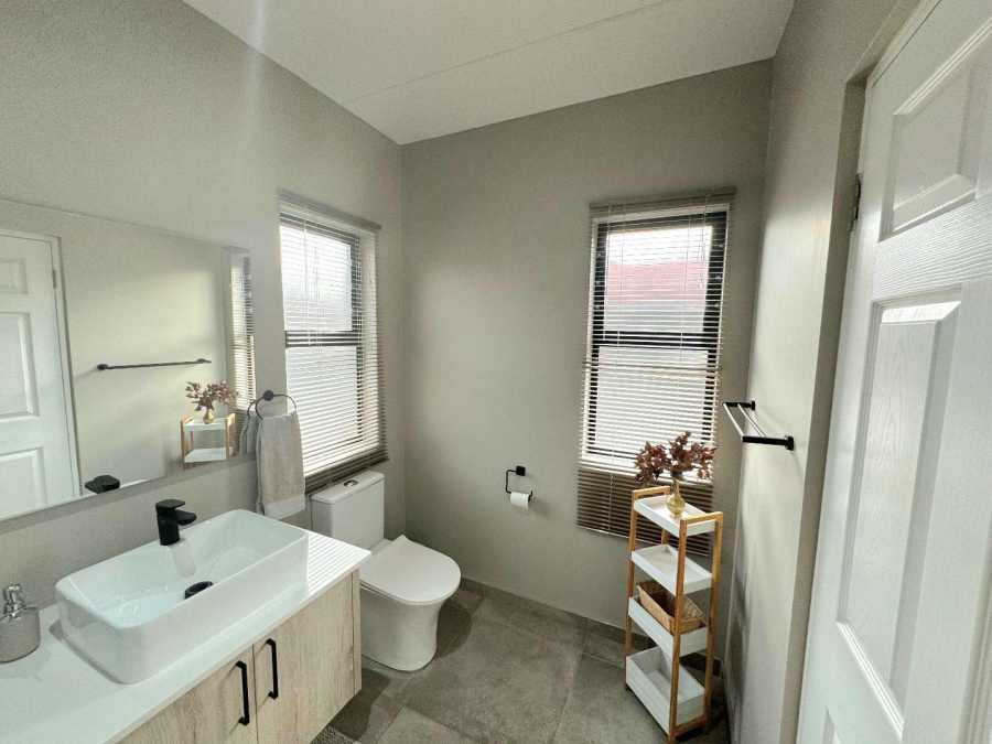 3 Bedroom Property for Sale in Langenhovenpark Free State